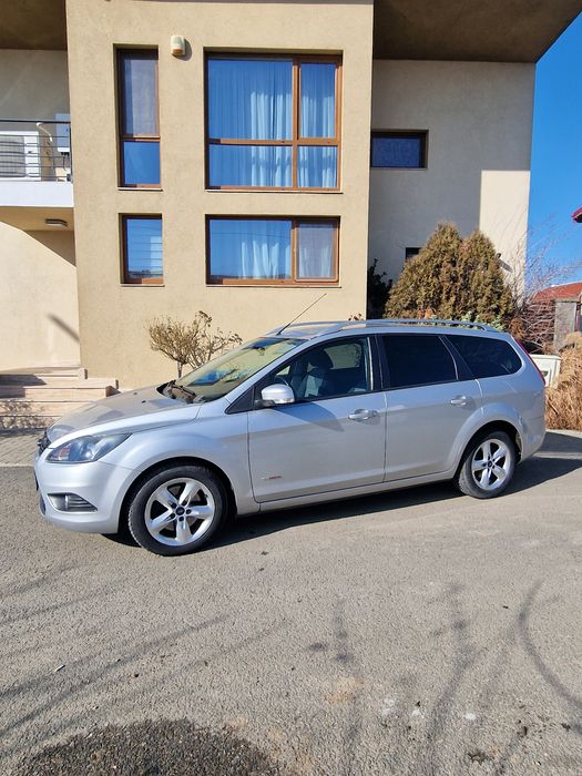 Vând Ford Focus ,motor 2.0 TDCI Euro 5,cutie de viteze automată