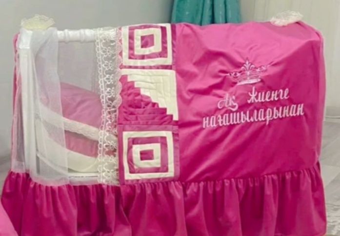 Бесiк жасауы сатылады