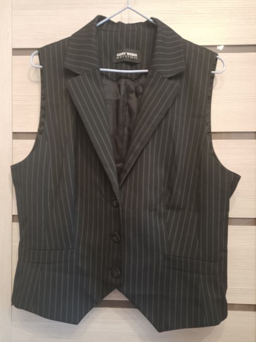 Продам жилет женский