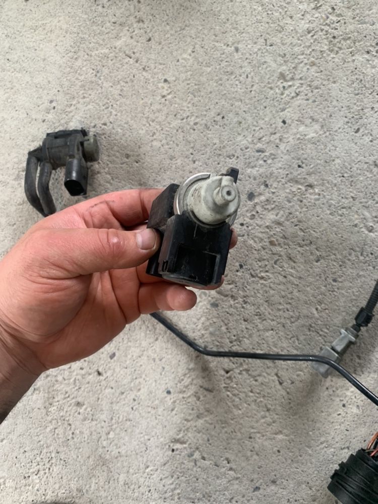 Senzori:Convertor presiune(supapa),supapa vacum turbo pt audi a6 c6 4f