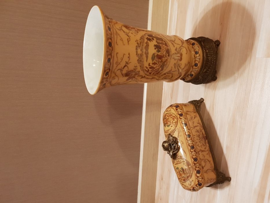 Set vaza decorativa si suport trabucuri/bomboniera an 1895