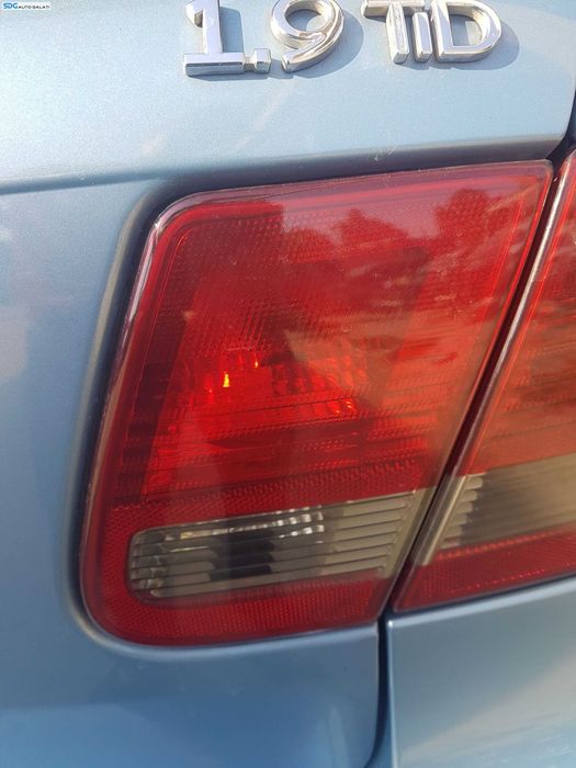 Stop Lampa Tripla Dreapta Capota Portbagaj Saab 93 9-3 2002 - 2008