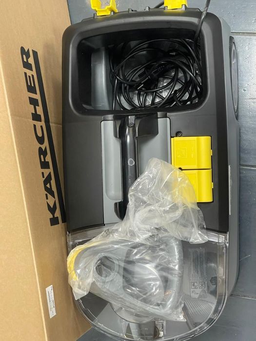 Karcher Puzzi 10/1 - aspirator/spalator profesional -A-