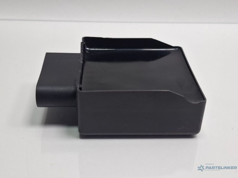 Releu pompa motorina  AUDI A3 Sportback 8VA, 8VF 2012 - > TDI CLHA 5Q0906121G