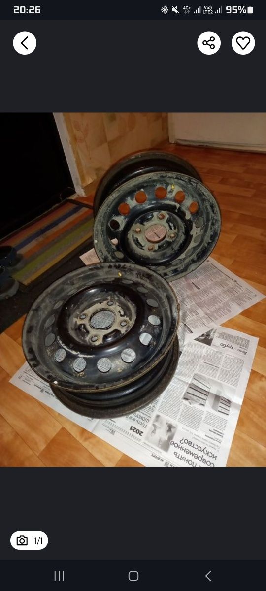 Продам два штампованных диска