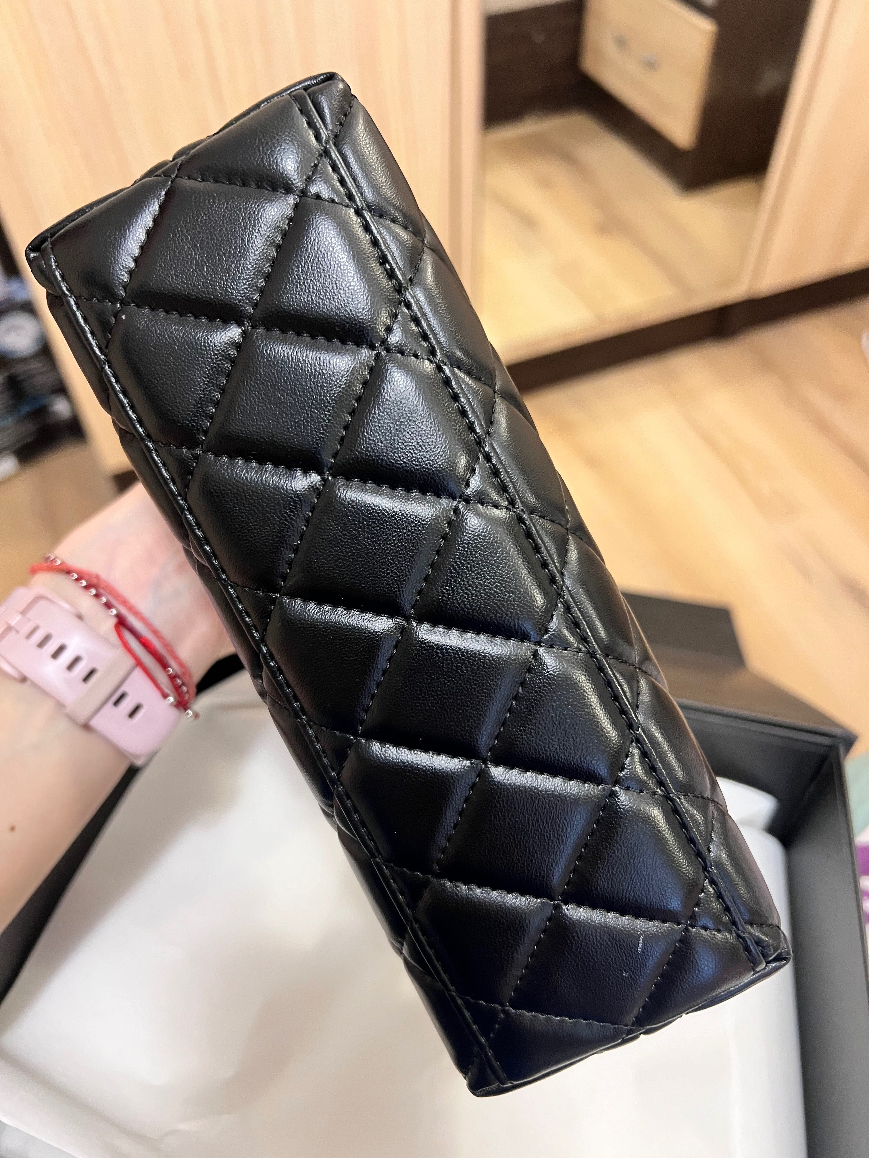 Кожена чанта chanel