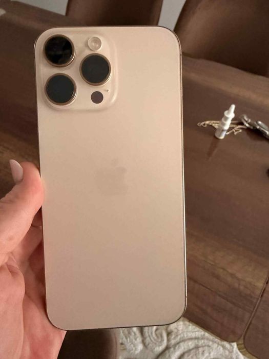 Vand iphone 16 pro max