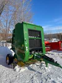 Пресс-подборщик John Deere