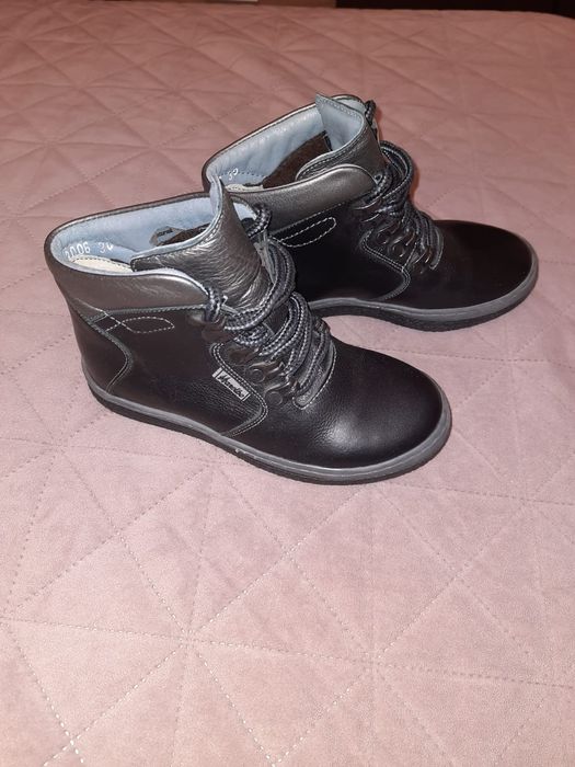 Ghete Marelbo noi din piele, marimea 30
