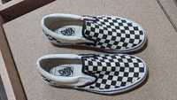 Vans clasic slip-on checkered black and white