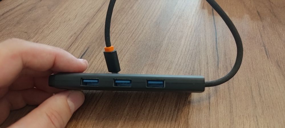 USB hub с Power Delivery