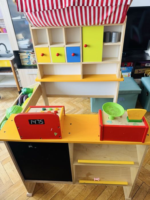 Детски дървен магазин