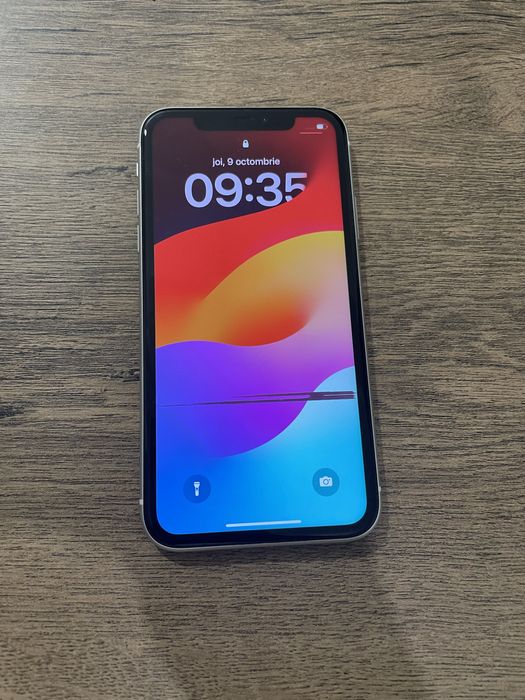 Vand Iphone 11 64 gb