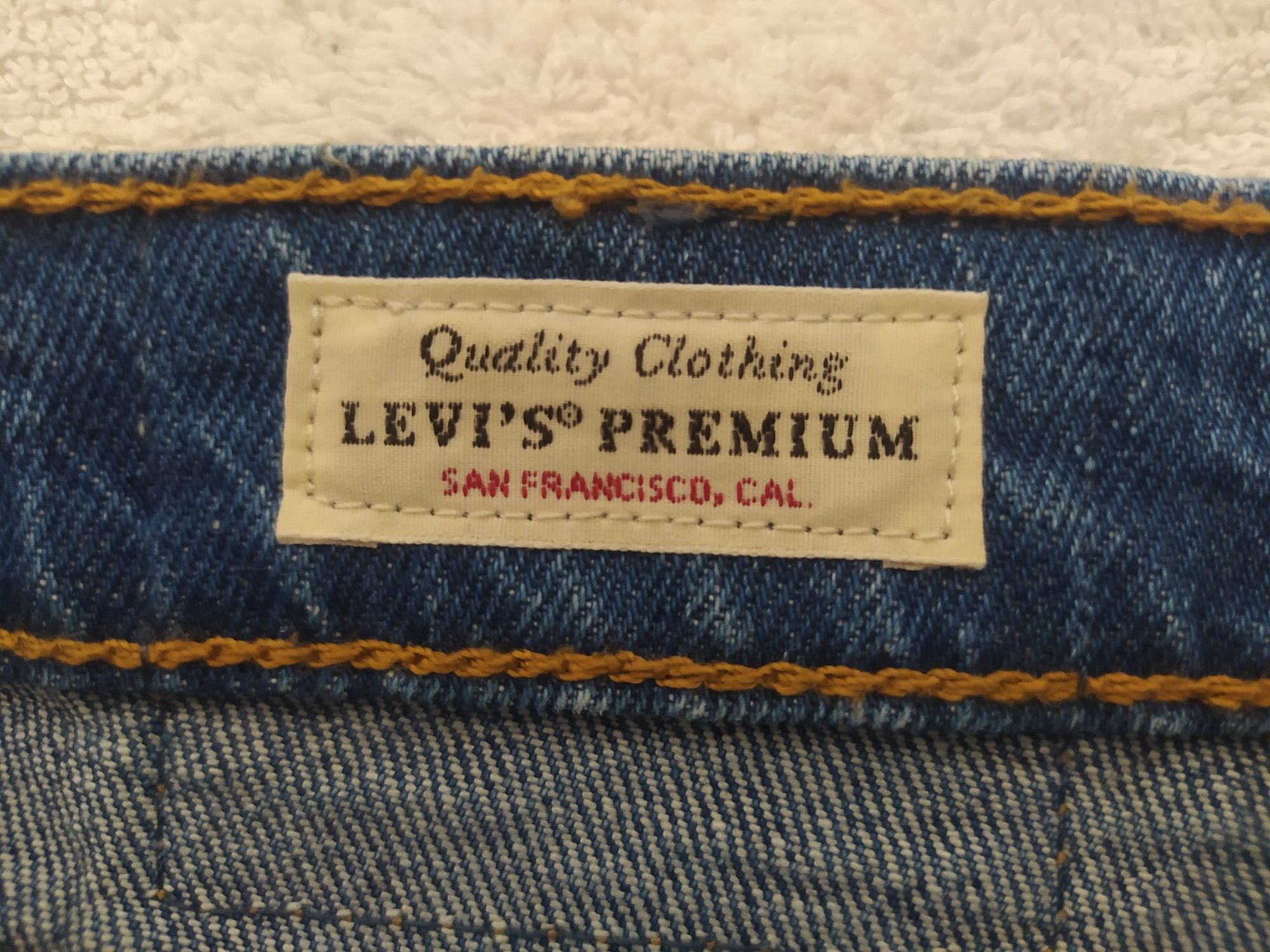 Мъжки дънки Levi's 33/28 като нови