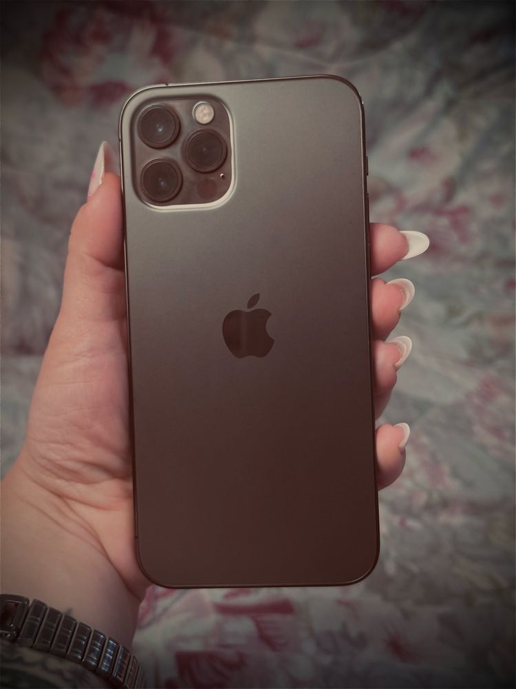 Айфон 12 про состояние отличное