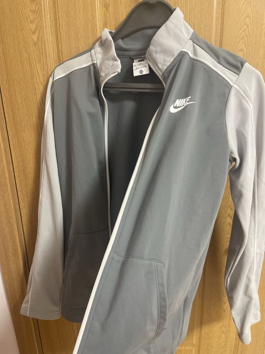Чисто нов оригинален комплект на Nike