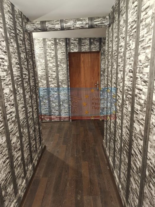 Продава се Къща в с. Углярци, Област Перник - 260 кв.м за 366 €/кв.м - Снимка #9