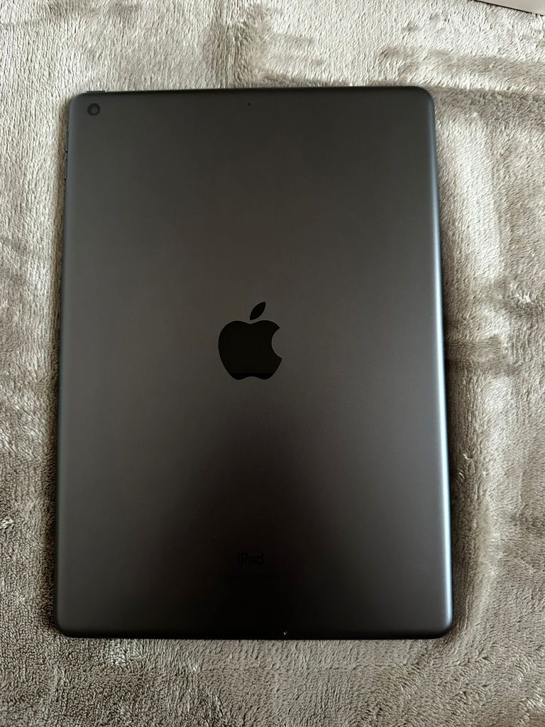 Vând Ipad generația 9