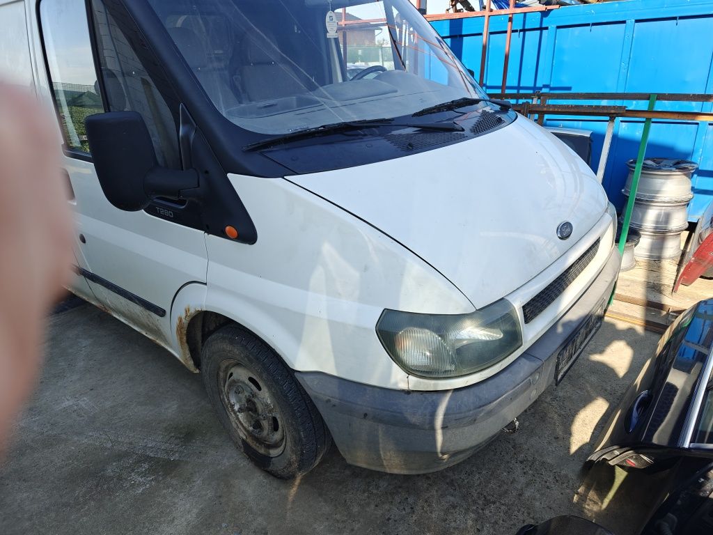 Vindem piese rezultate din dezmembrarea unui Ford Transit