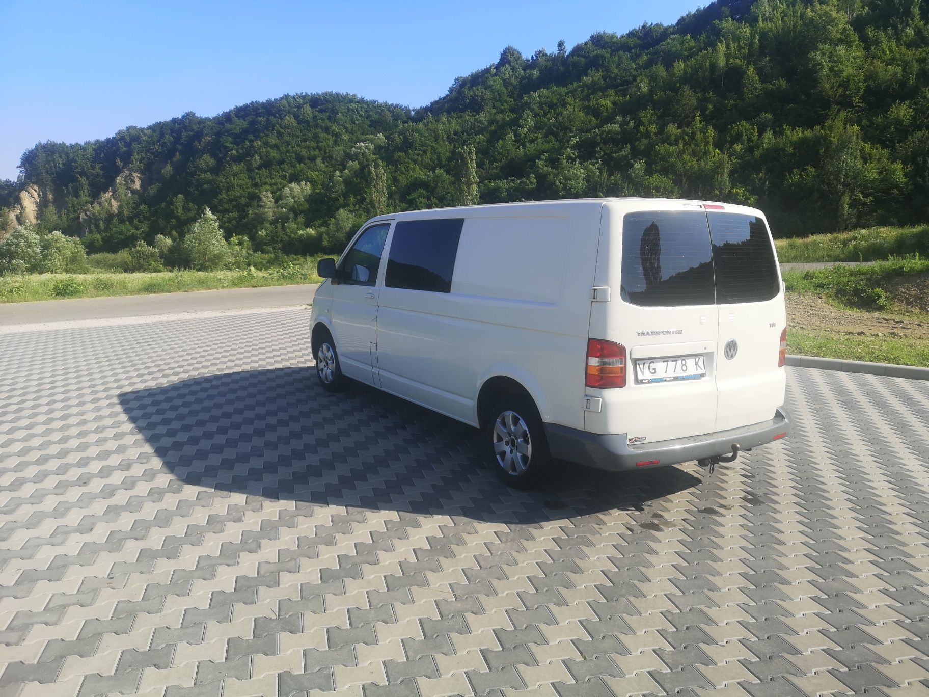 Volkswagen Transporter 5 locuri varianta lunga