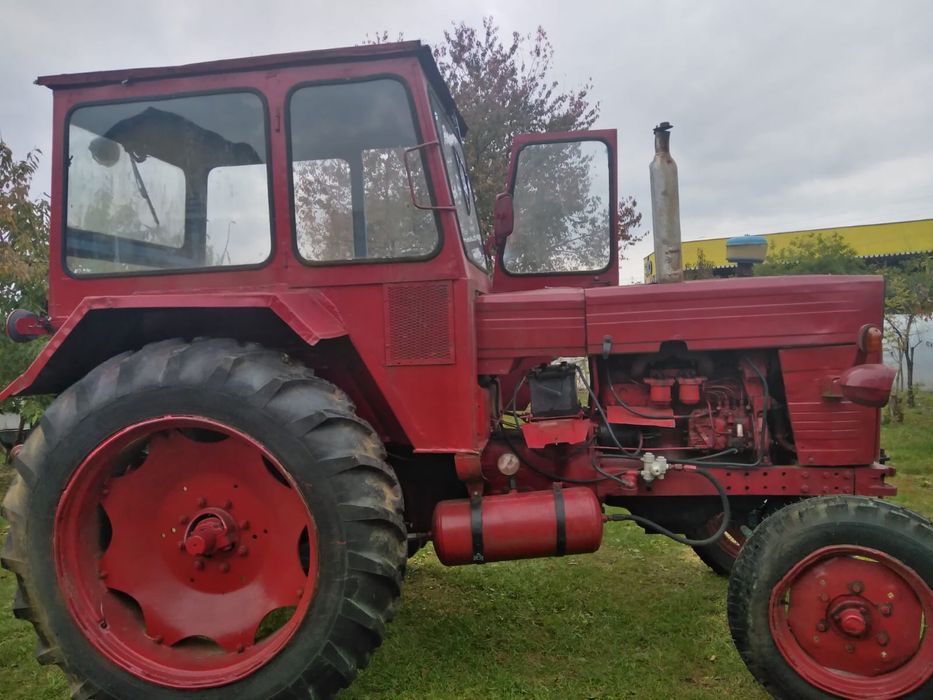 Tractor UTB 650 gata de lucru