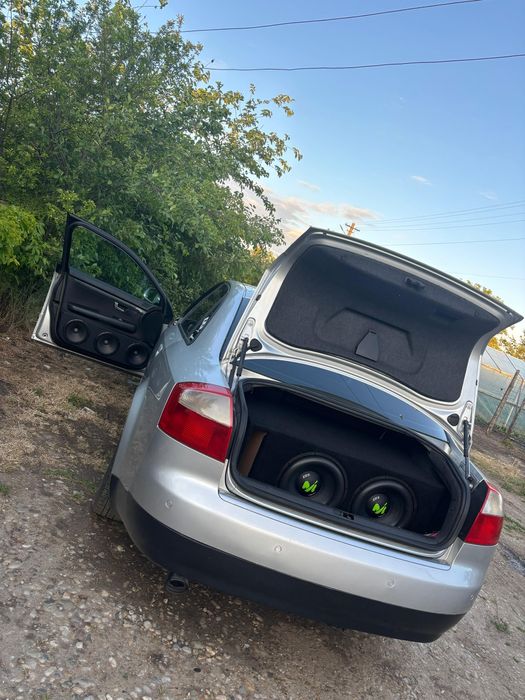 Vând Audi a4 b6 2.0 benzină proiect CarAudio