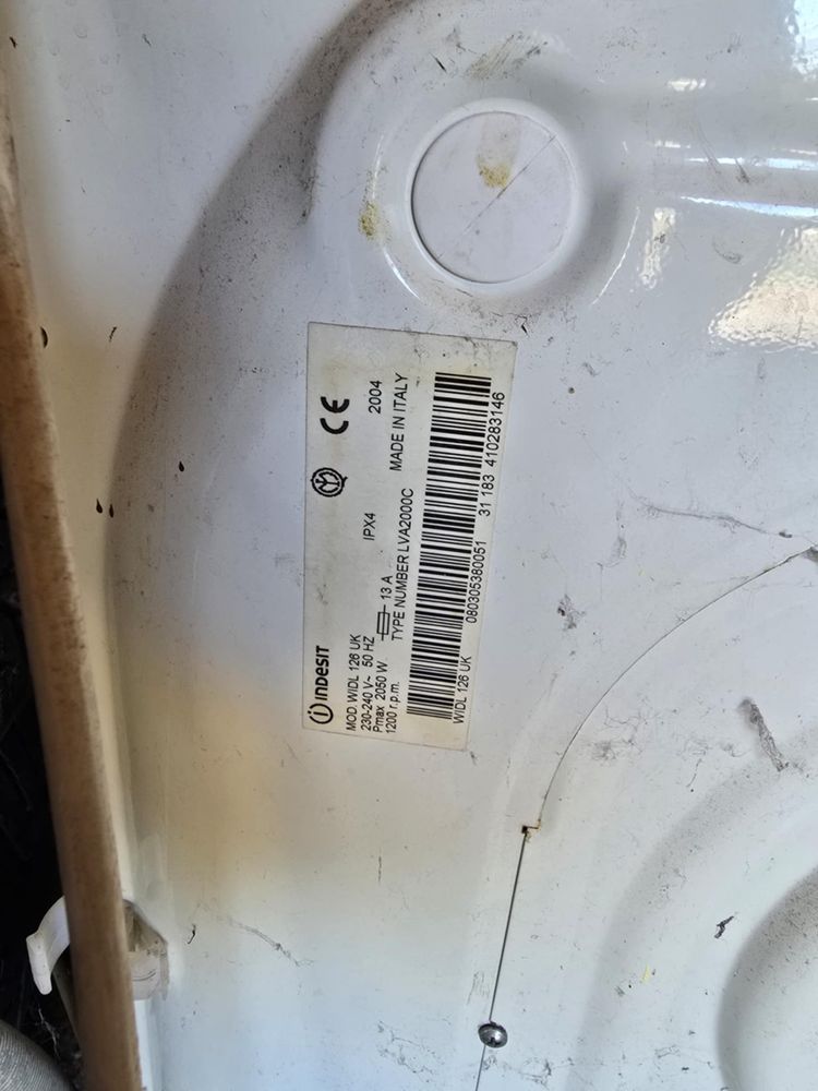 Пералня със сушилня indesit