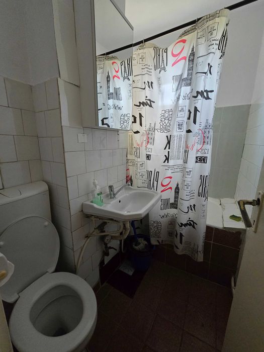 De închiriat apartament cu 2 camere complet mobilat si utilat