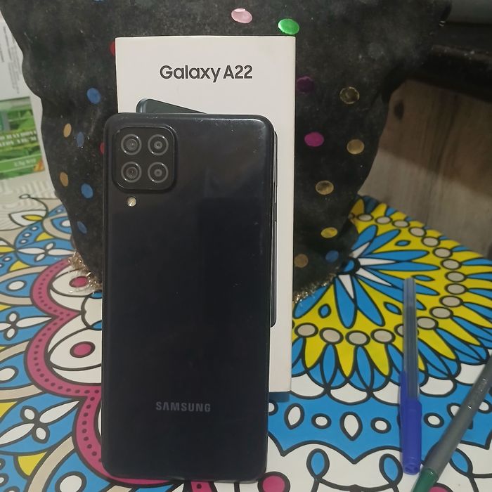 Самсунг А22 смартфон