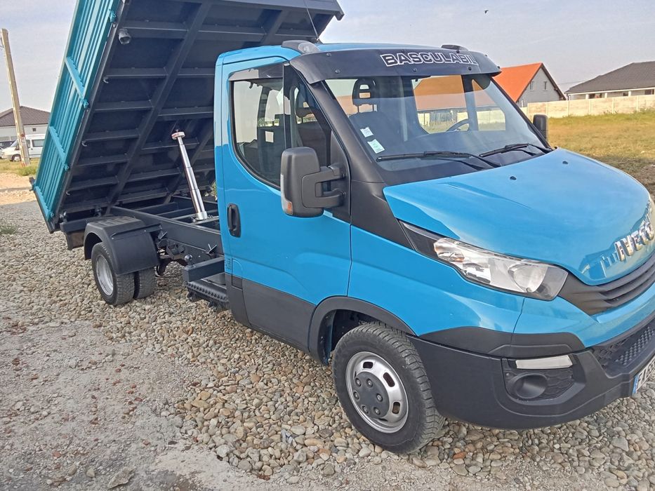 Iveco basculabil pe 3 parti