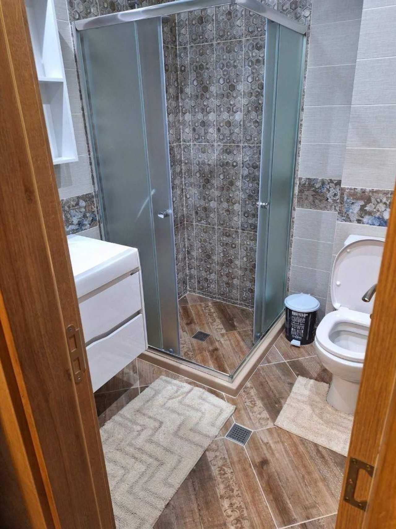 Двустаен апартамент в Остромила