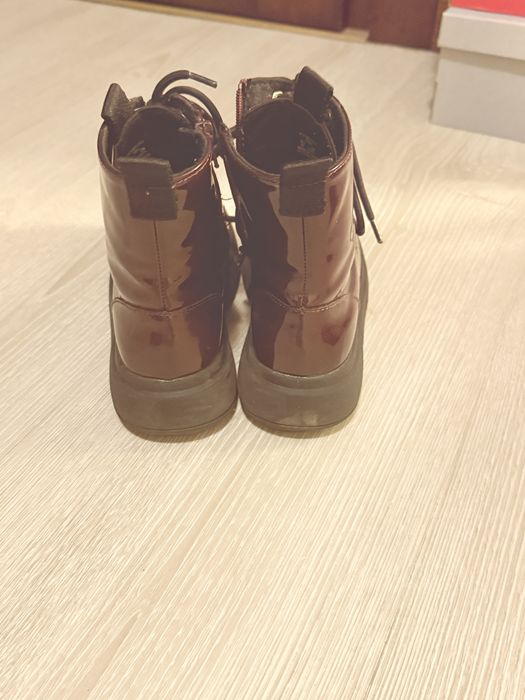 Ghete Zara, marimea 33