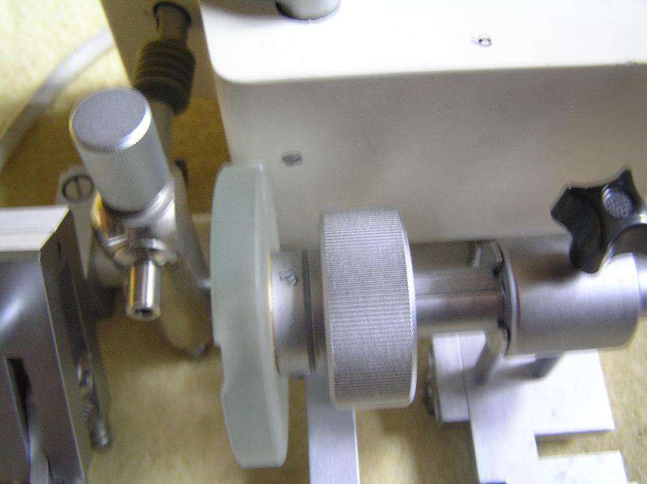 strung mecanic confectionat lentile bijuterii pietre