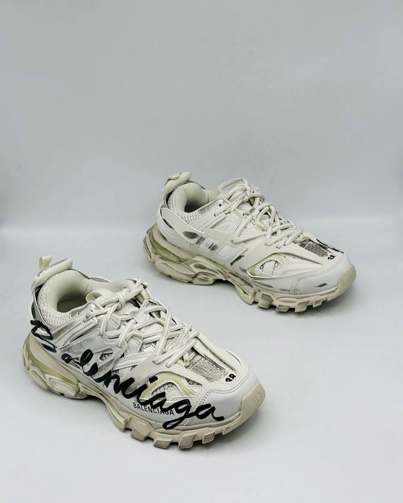 Balenciag track