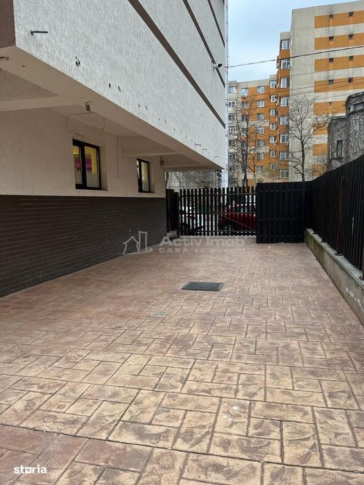 Spatiu comercial 2 camere de vanzare Sebastian