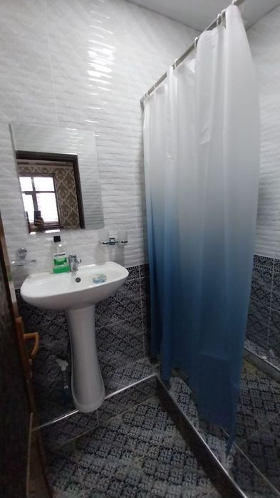 Новастройка 4 хона 3 этаж Микрорайонда жойлашган.Агентство