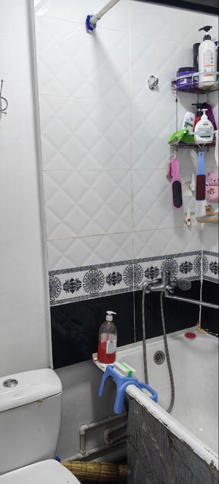 Продается 1 комнатная в бывшем общежитии яккасарай Ракат Корзинка