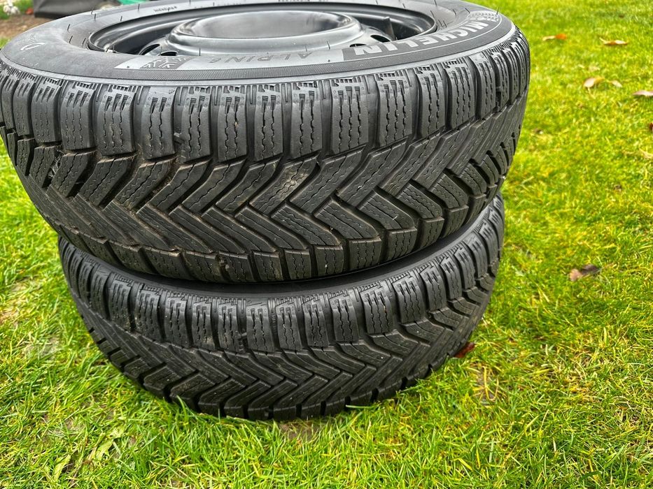 Roți tablă cu Cauciucuri iarnă 195/65/R15 M+S