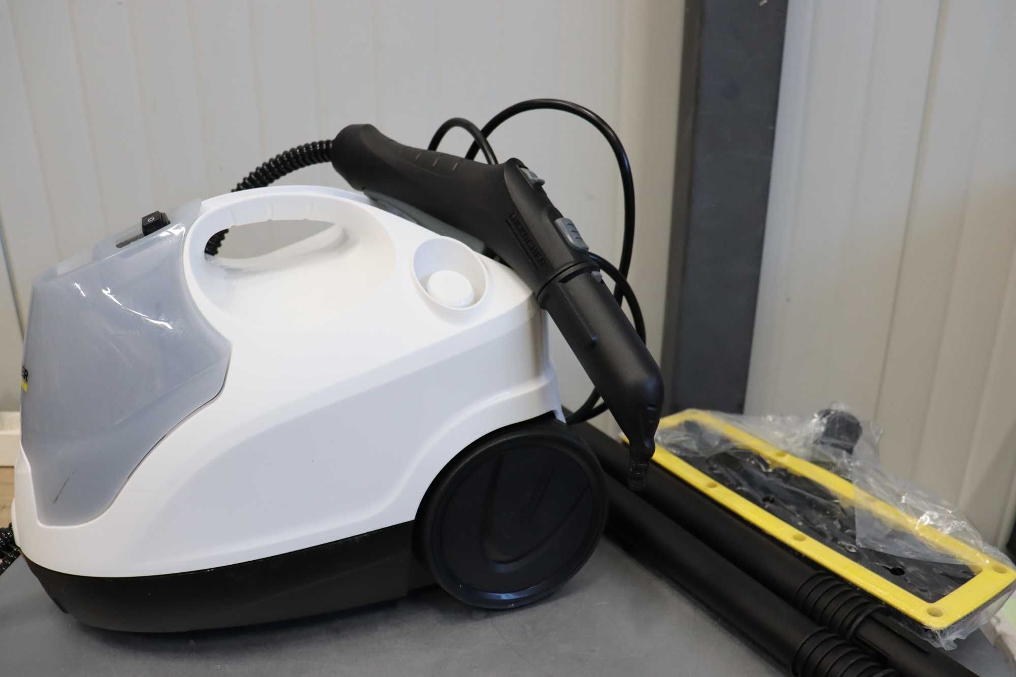 Парочистител Kärcher SC 4 EasyFix 3,5 бара,  2000W, ЛИСВАТ ПРИСТАВКИ
