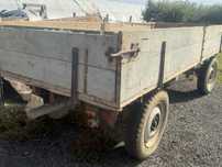 Remorca din 1952 pentru tractor / gradina