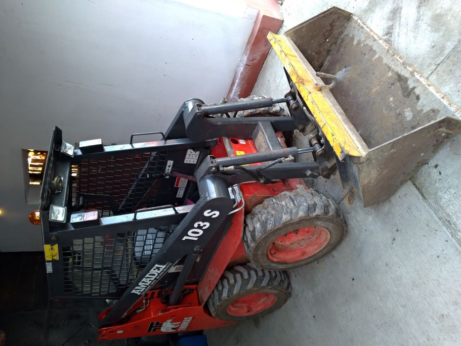 Inchiriez Bobcat si Miniexcavator