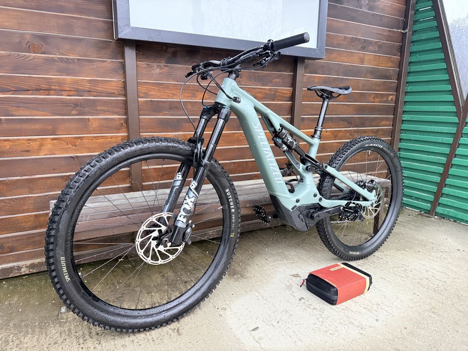 Specialized turbo levo 2023