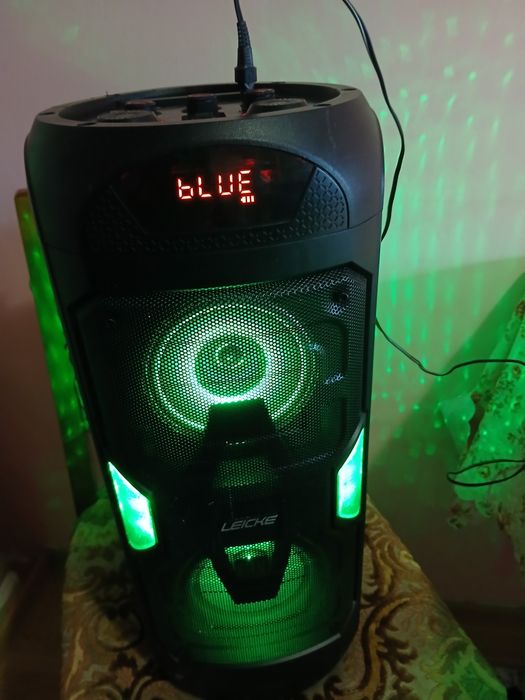 Boxa mare portabila .