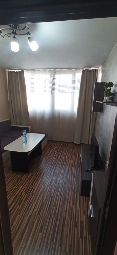 Дава се под наем Двустаен апартамент в Пловдив, Изгрев - 50 кв.м за 331.5 € - Снимка #2