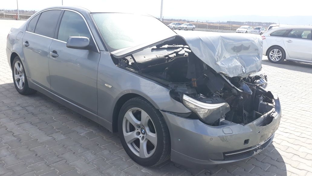 BMW 520d/177кс/auto/ На части