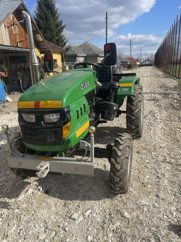 Tractor ZUBR 24cp