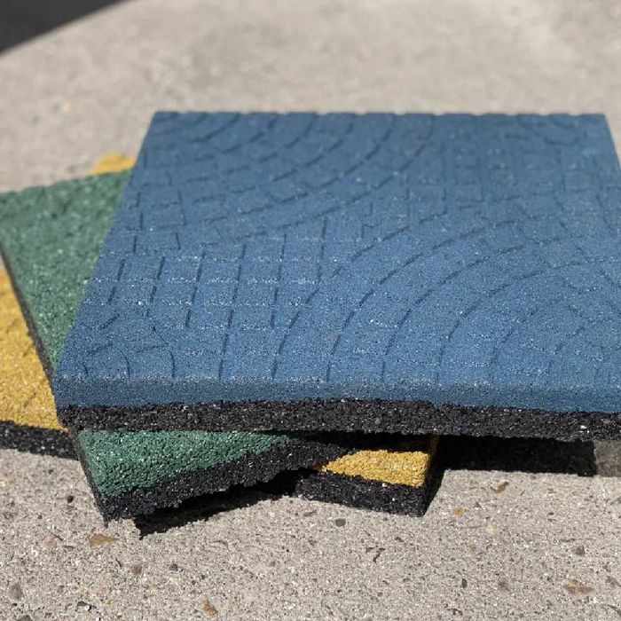 Резиновая плитка 350х350х30 мм