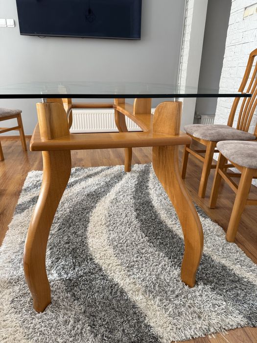 Трапезна маса