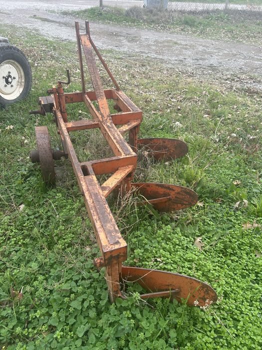 Плуг с 3 тела/ гръцки/