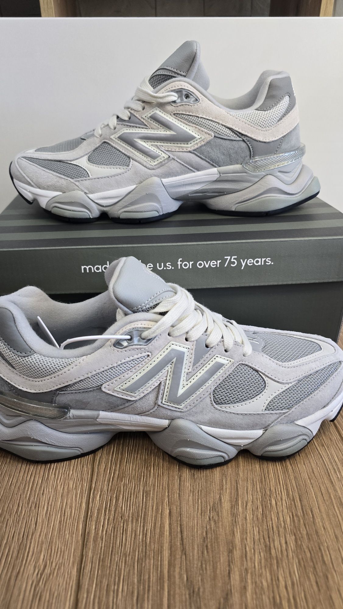New Balance 9060 / 42 номер
